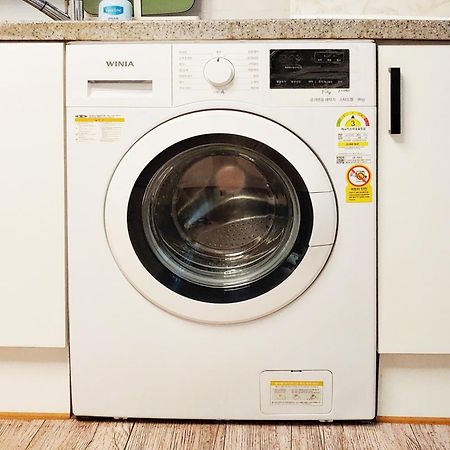 Aiola Cine Hongdae Apartment โซล ภายนอก รูปภาพ